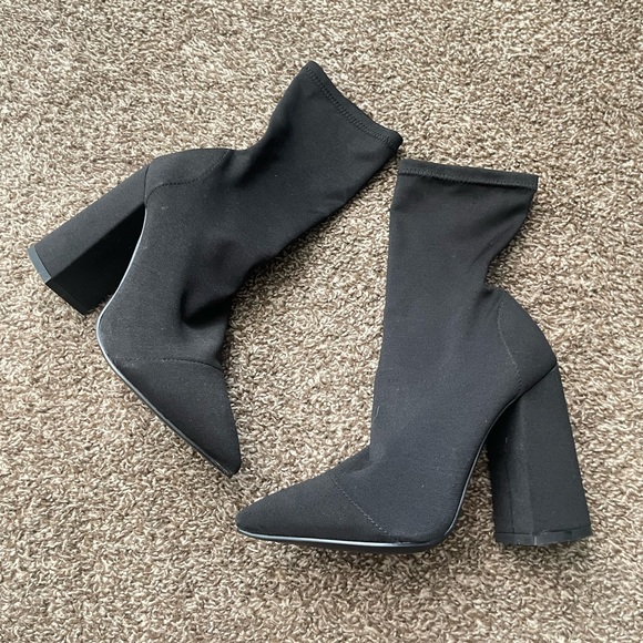 Sock ankle high booties - Picture 2 of 2
